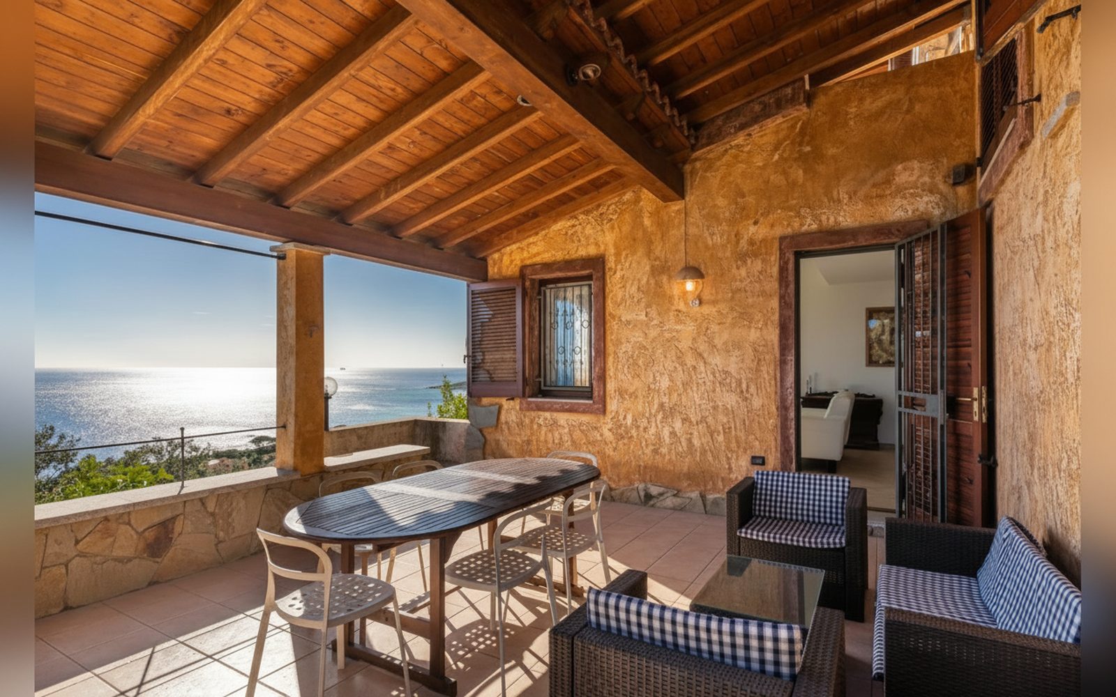 La terrazza coperta vista mare di Il Pashà